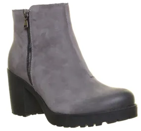 3000 Suede Boot With Zip On The Side In Grey