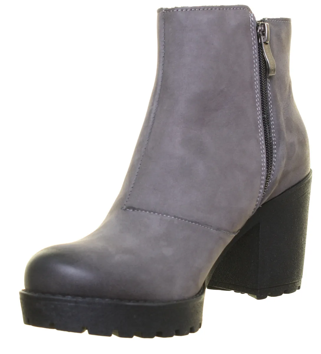 3000 Suede Boot With Zip On The Side In Grey