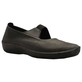 Arcopedico Leina Flats Women's Slip-on Shoes
