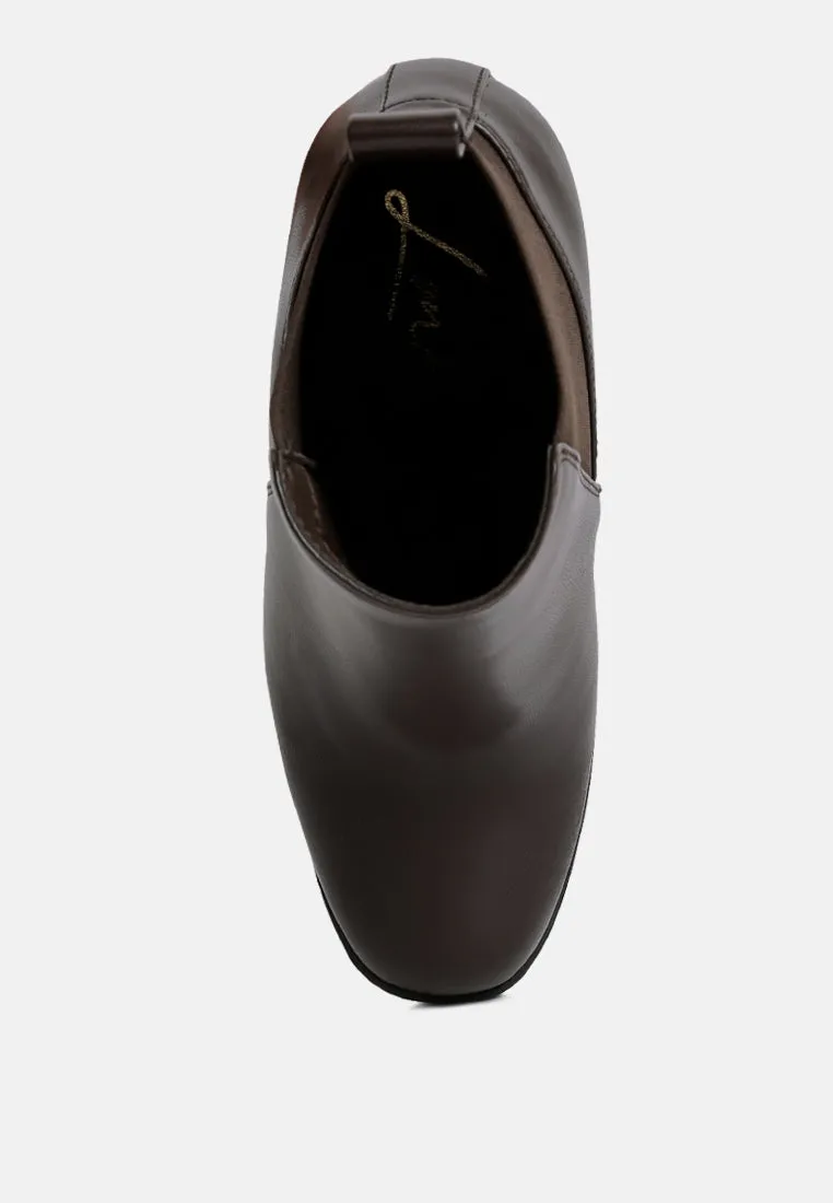 bolt block heeled chelsea boots