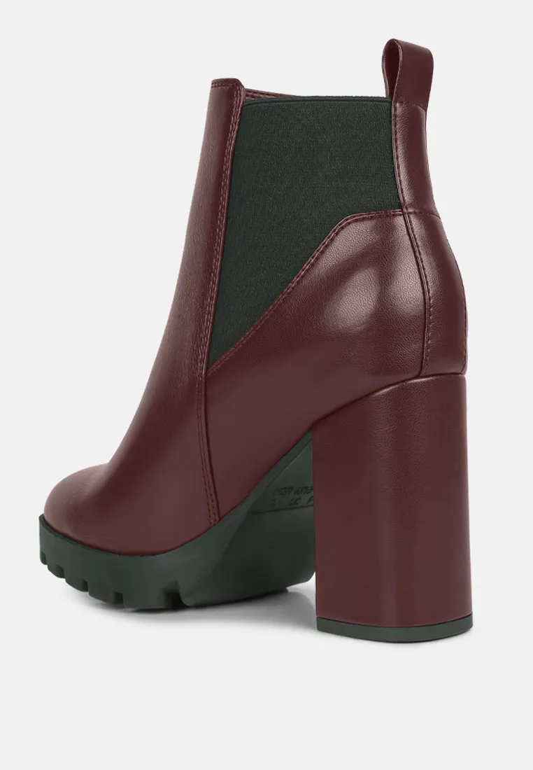 bolt block heeled chelsea boots