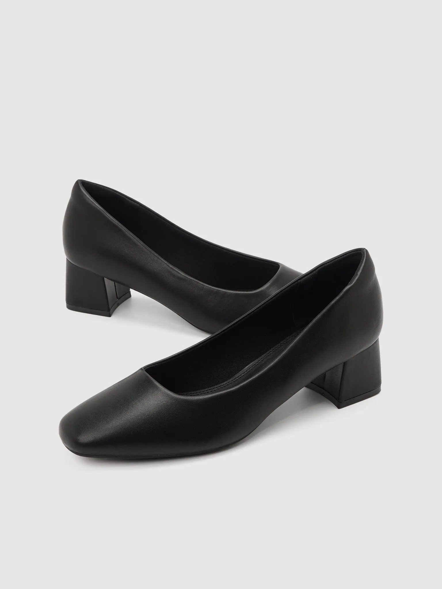 Vecca Heel Pumps